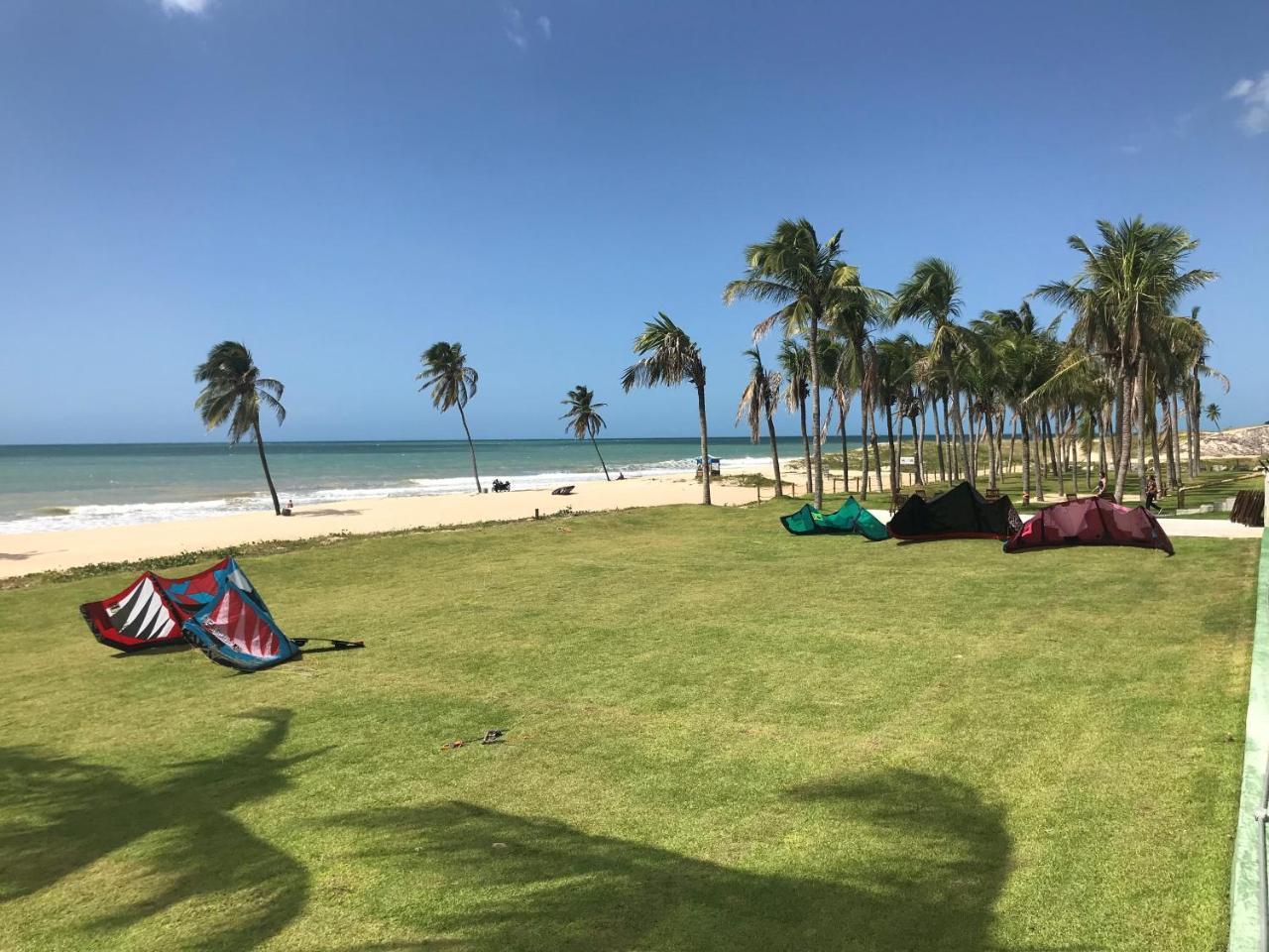 Condominio Wai Wai Pe Na Areia - Praia De クムブコ エクステリア 写真